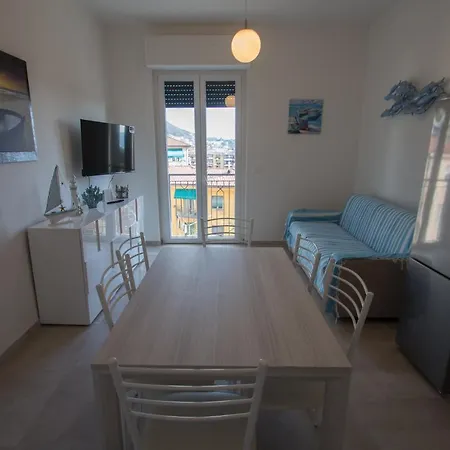 Bilocale Nuovo Con Vista Mare E Posto Auto 아파트 *