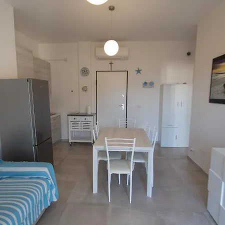 Bilocale Nuovo Con Vista Mare E Posto Auto Apartment Varazze