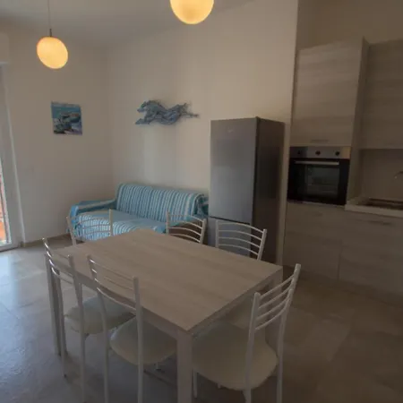 Bilocale Nuovo Con Vista Mare E Posto Auto Lägenhet Varazze